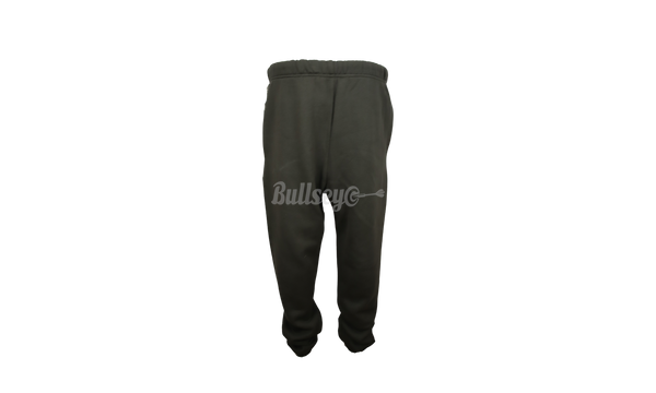 Official Photos of the Air Jordan 3 Winterized Archaeo Brown Essentials "Off-Black" Sweatpants