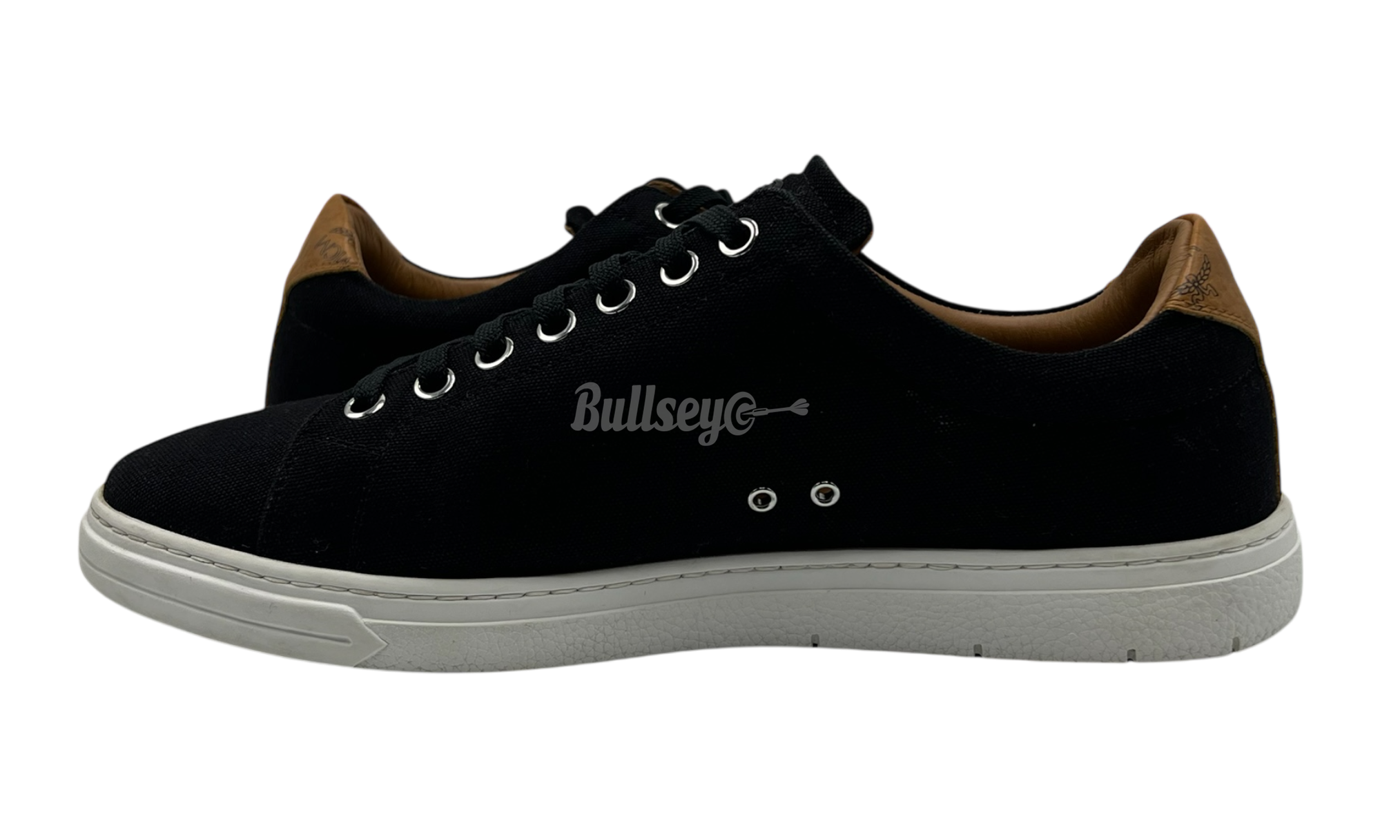 MCM Terrain Low Sneakers (PreOwned) (No Box Lid)
