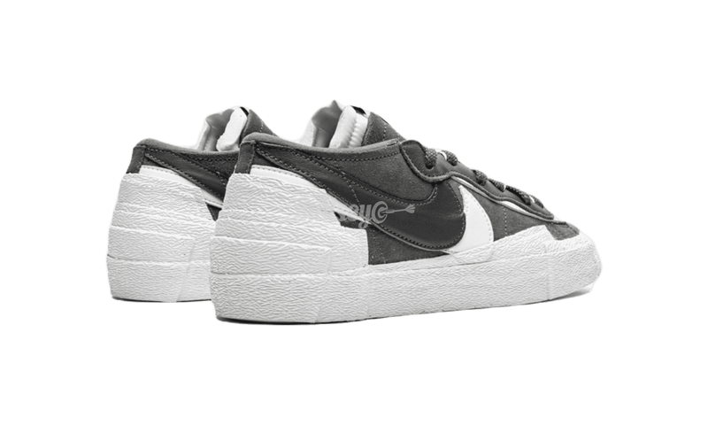 Nike Blazer Low Sacai "Iron Grey" - Bullseye Sneaker Boutique