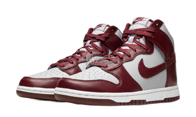 Nike Dunk High "Dark Beetroot"