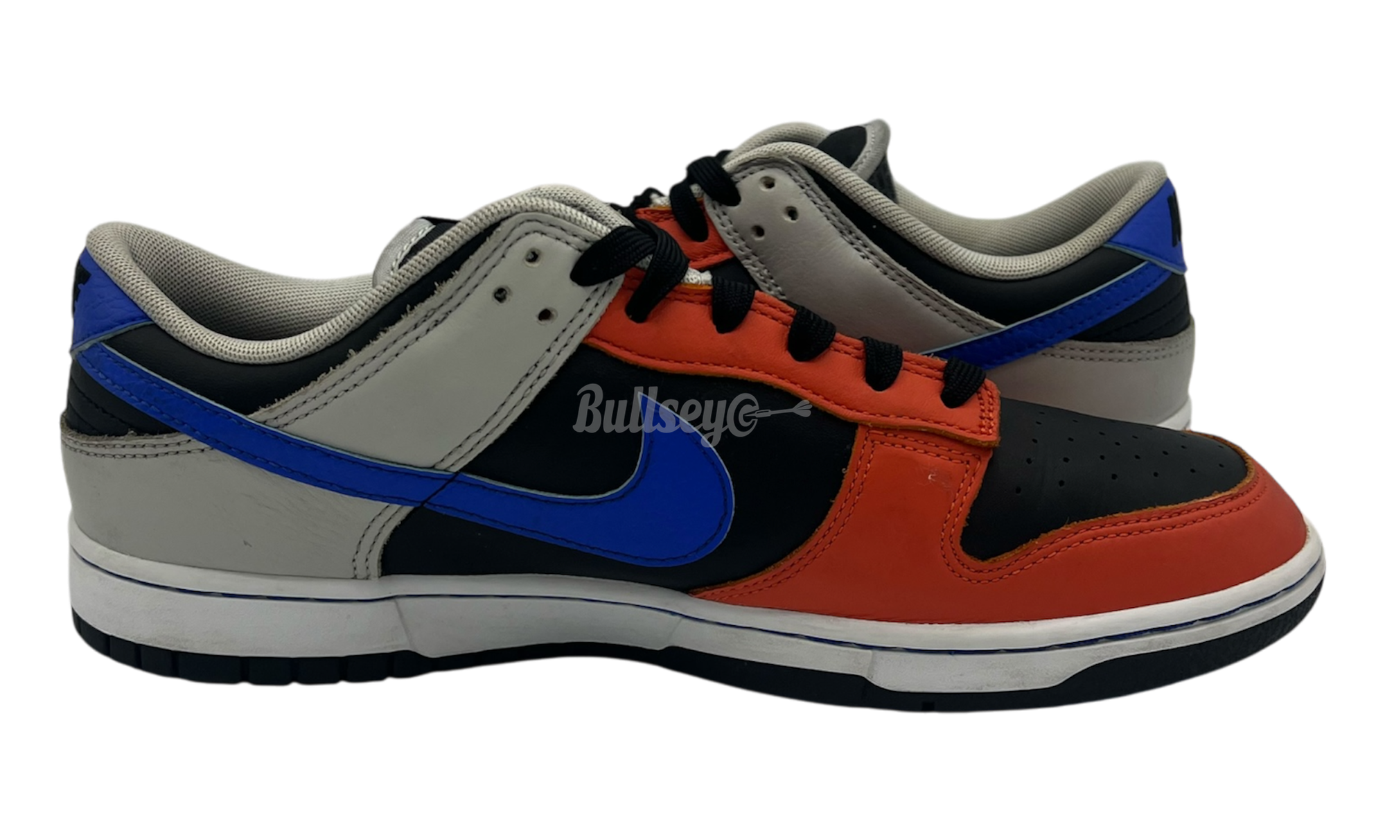 Nike Dunk Low EMB x NBA "Knicks" (PreOwned)