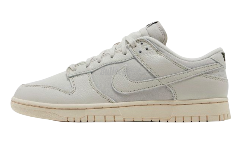 Nike Dunk Low "Light Orewood Brown" (PreOwned)-Bullseye Sneaker Boutique