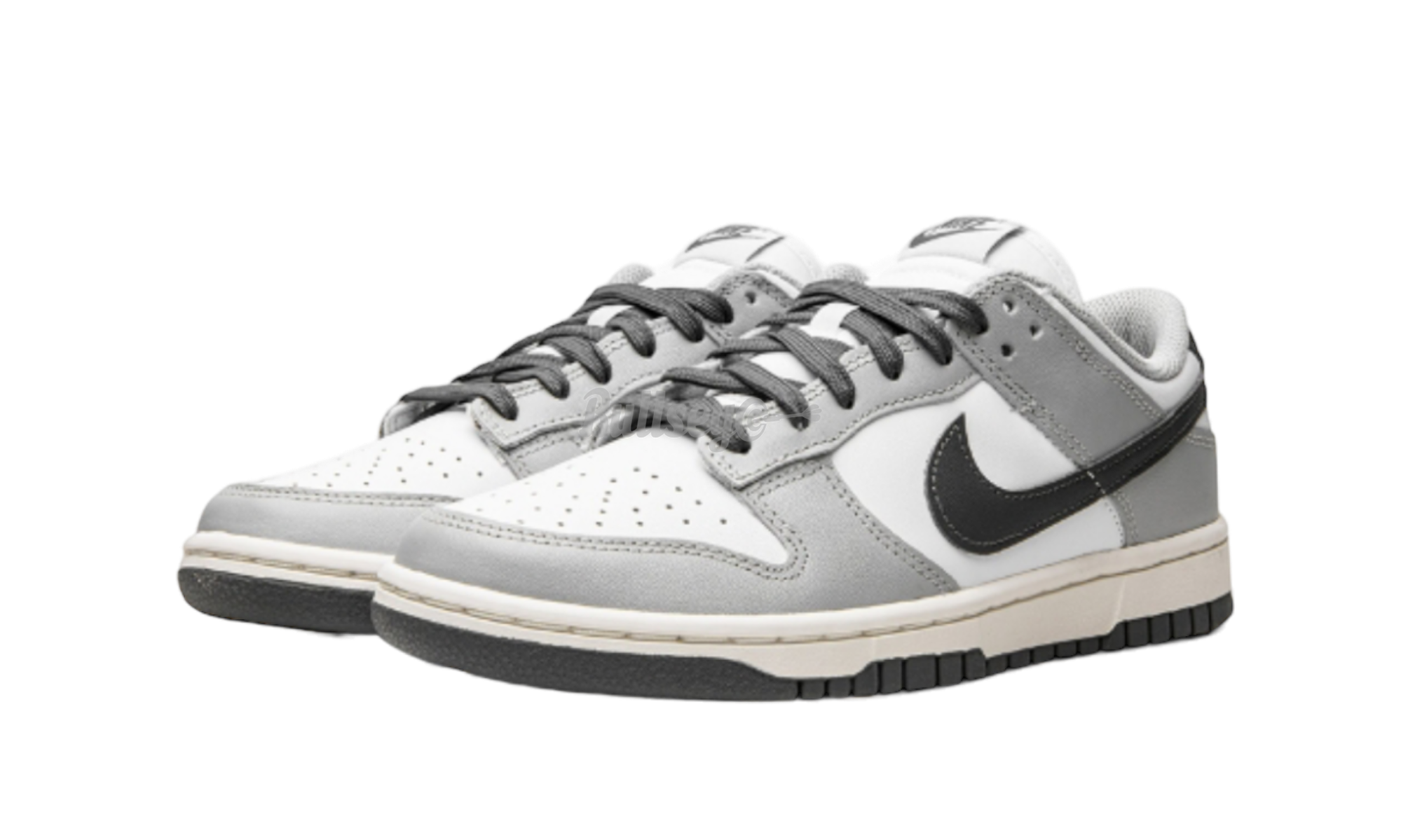 Nike Dunk Low "Light Smoke Grey"