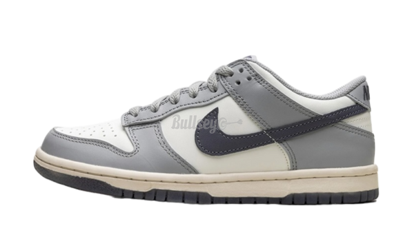 Nike Dunk Low "Platinum Tint Light Carbon" GS-nike air max 2090 sp reverse duck camo infared maximum dark sage baroque brown