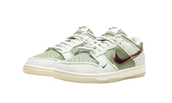 Nike Dunk Low Retro PRM Kyler Murray Be 1 of One 2 600x