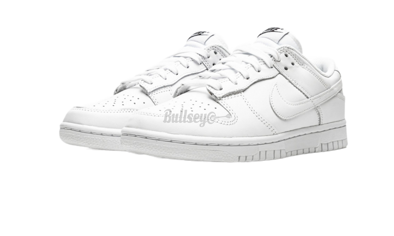 Nike Dunk Low Triple White 2 a7fe700e 3f59 48d5 88cf fcf6648b2b12 800x