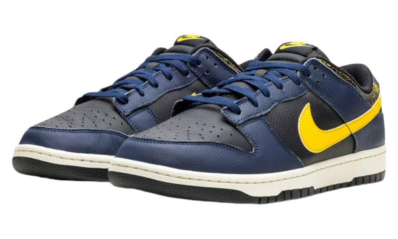 Nike Dunk Low "Vintage Michigan"