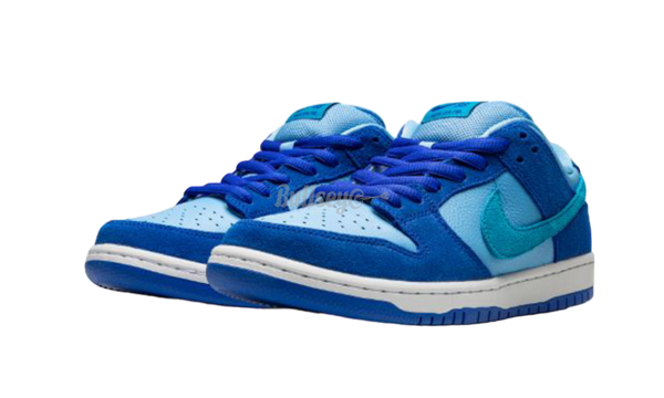 Nike SB Dunk Low Blue Raspberry 2 600x