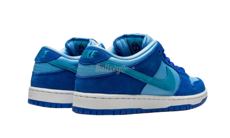 Nike SB Dunk Low Blue Raspberry 3 800x