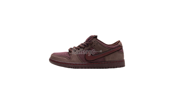 Nike SB Dunk Low "City Of Love Burgundy Crush"-The Air Jordan 1 Zoom CMFT Gets a Patriotic Team Red Outfit