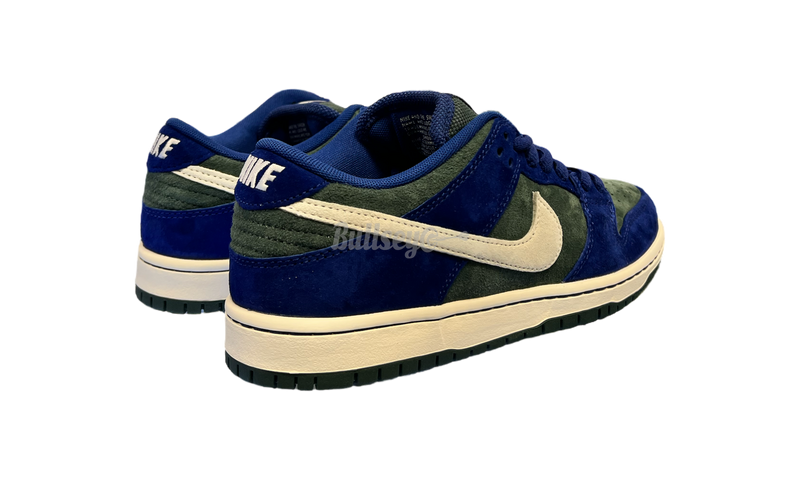 nike with SB Dunk Low "Deep Royal Blue"
