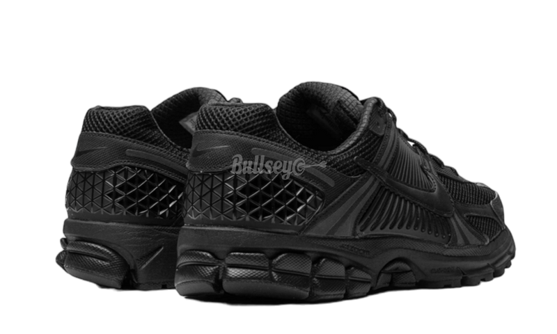 Nike Zoom Vomero 5 "Triple Black" (2023)