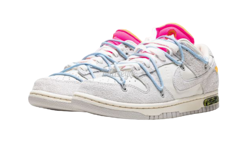 Off White x Nike Dunk Low Lot 38 2 800x