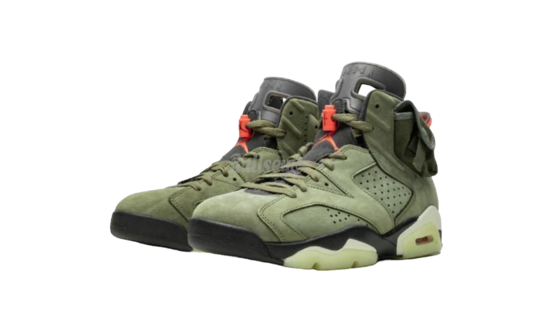 Travis Scott x uses the tooling from the Air Jordan 13 Retro "Olive"