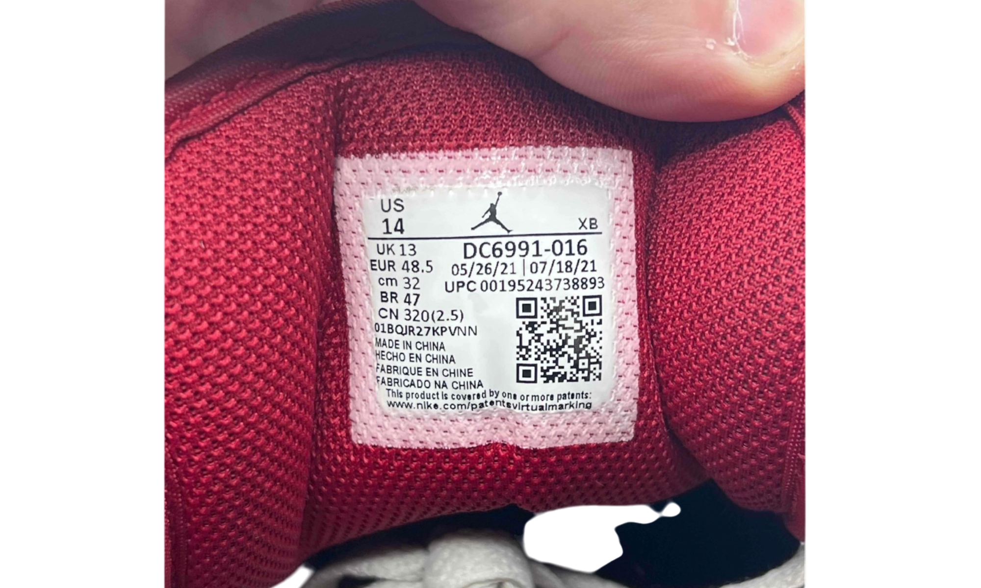 Jordan 1 Low SE Light Smoke Grey Gym Red (PreOwned) (No Box)