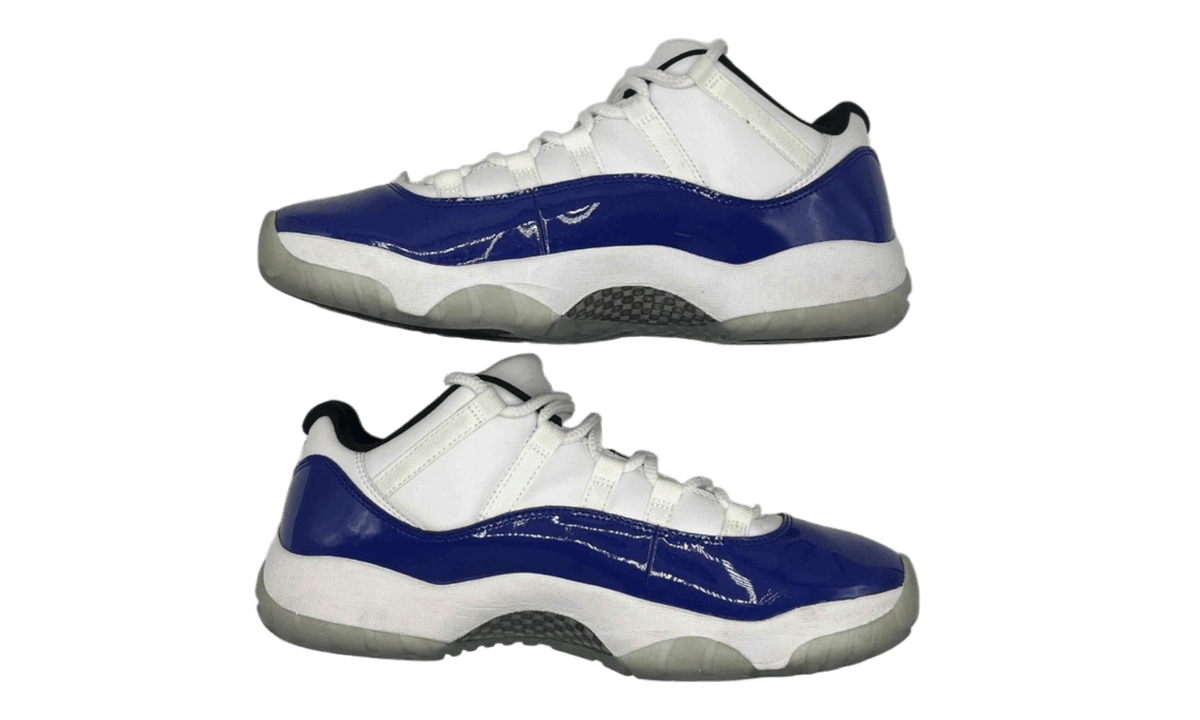 Jordan 11 Retro Low White Concord (Women's) (PreOwned)