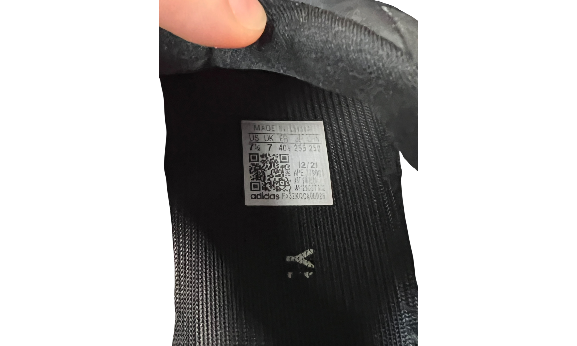 adidas Yeezy Boost 700 MNVN Geode (PreOwned)