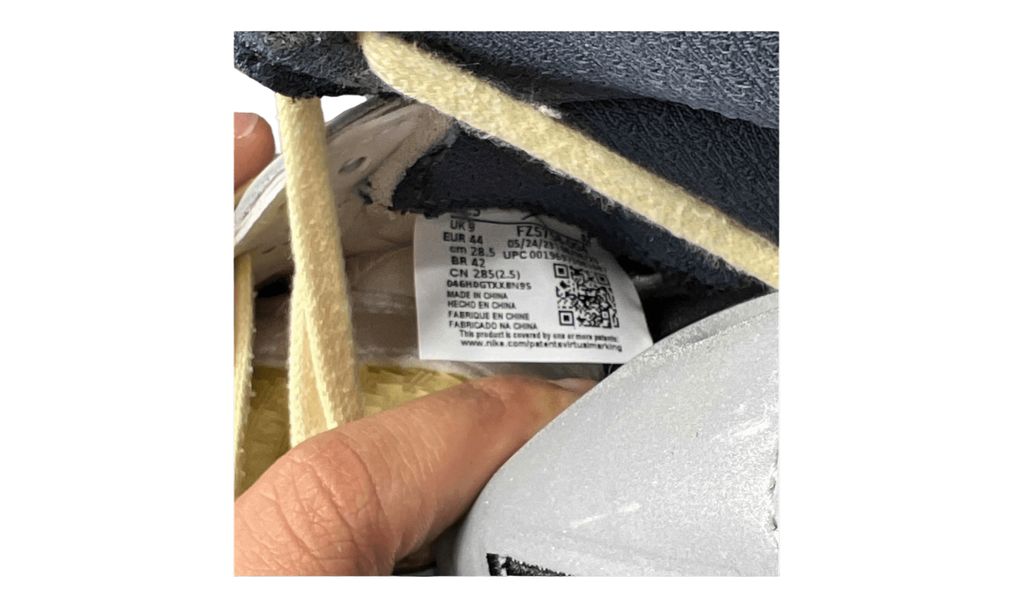 Air Jordan 5 Retro A Ma Maniere "Dawn" (PreOwned)
