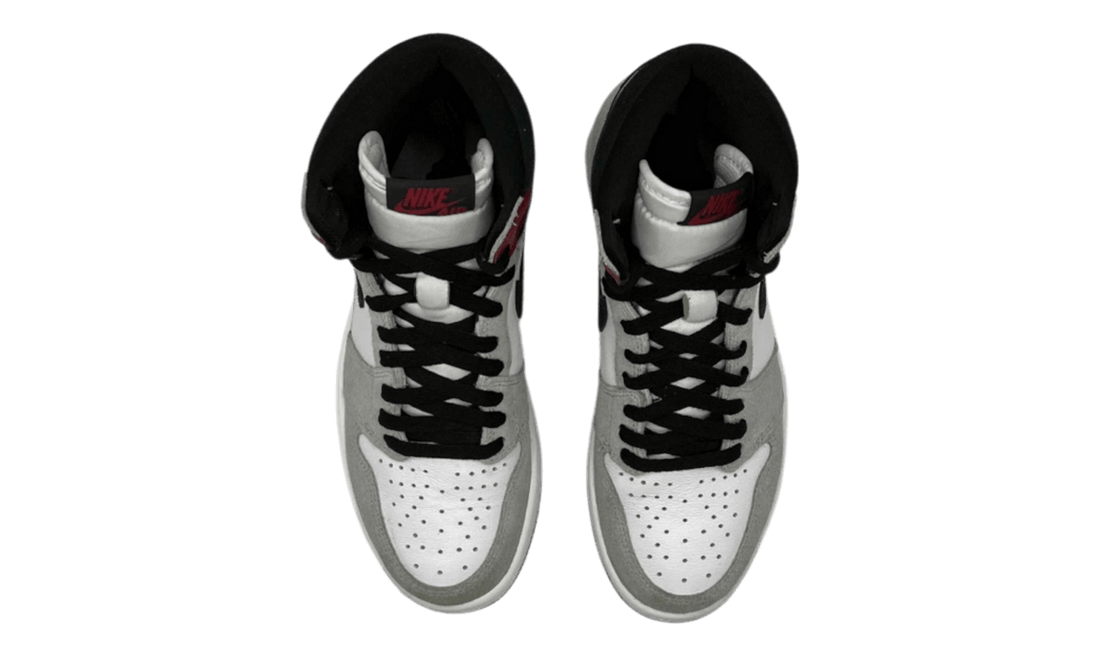 Jordan 1 Retro High Light Smoke Grey (PreOwned)