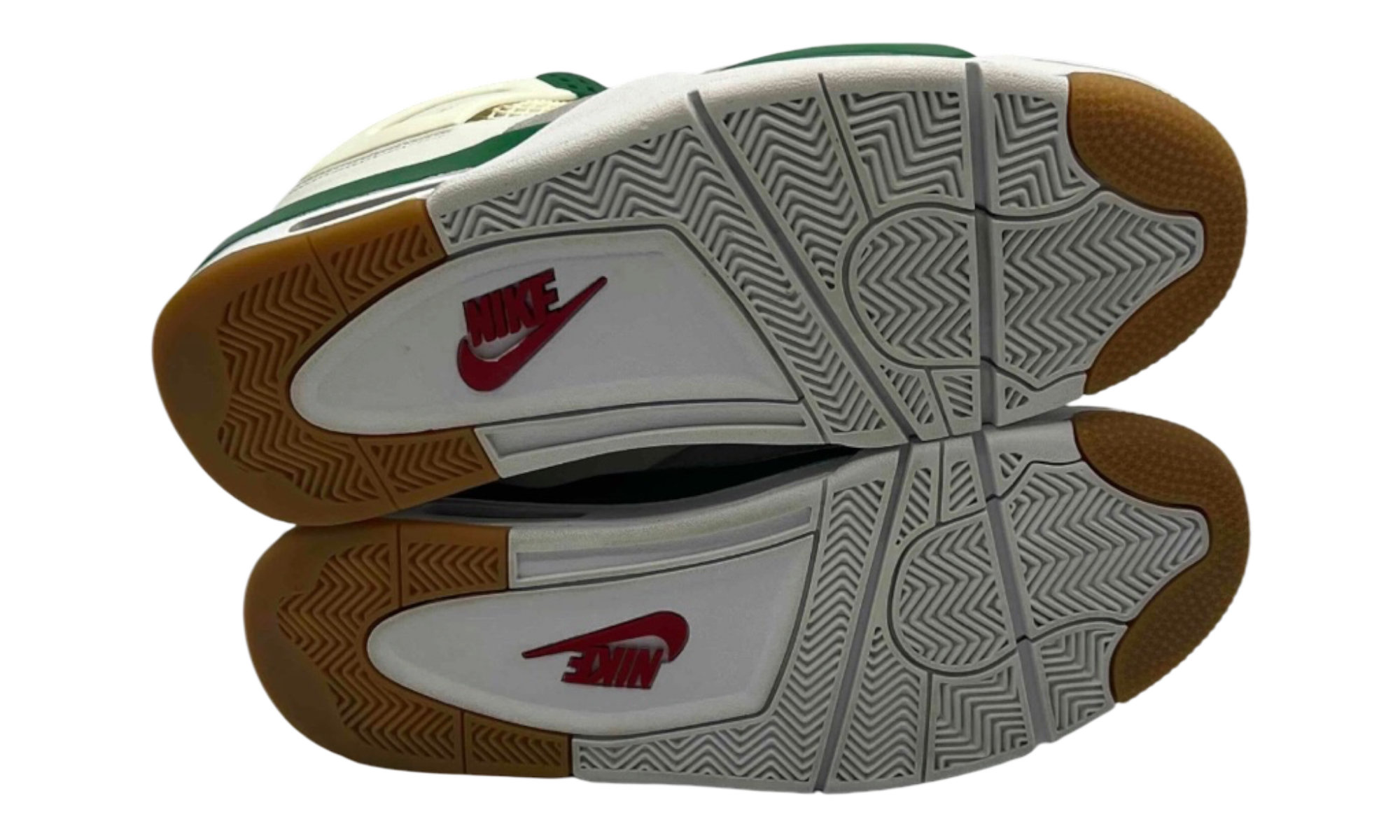 Jordan 4 Retro SB "Pine Green" (PreOwned) (No Box)