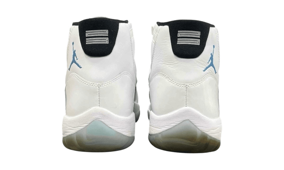Air Jordan 11 Retro "Legend Blue" (2024) (PreOwned)