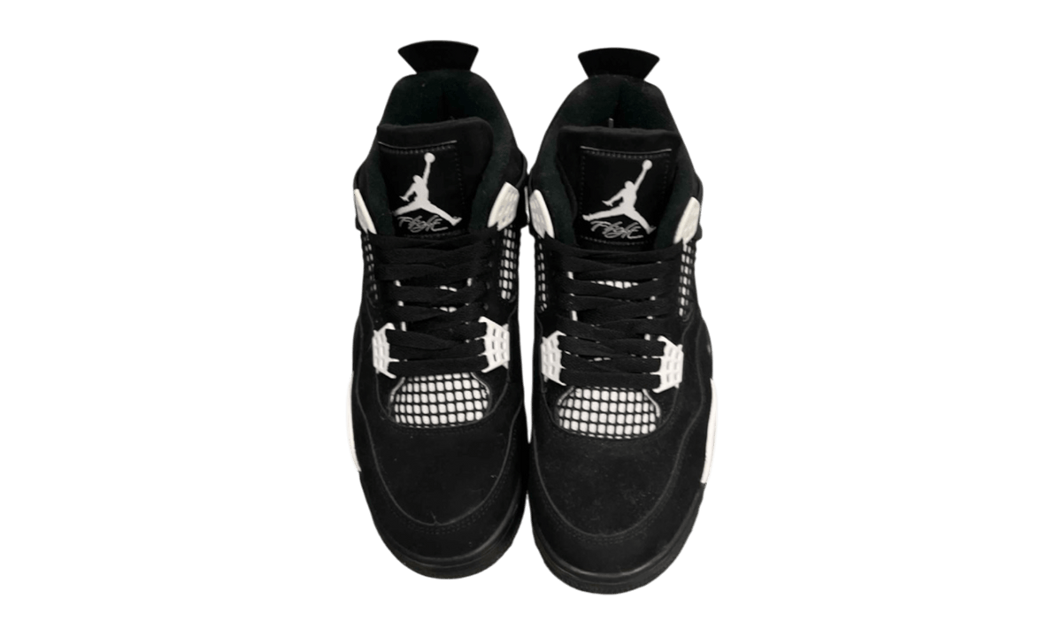 Jordan 4 Retro White Thunder (Preowned)
