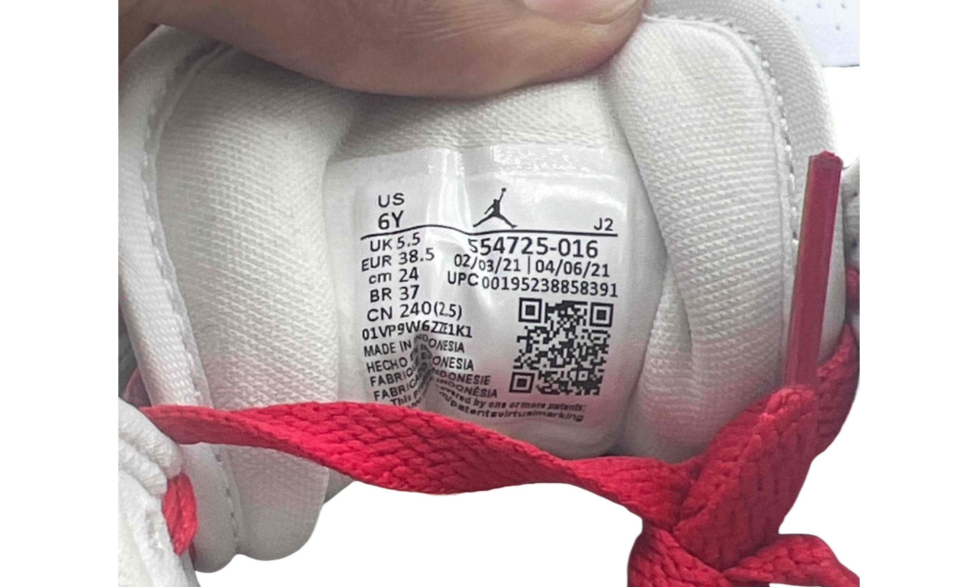 Jordan 1 Mid Very Berry (GS) (PreOwned)