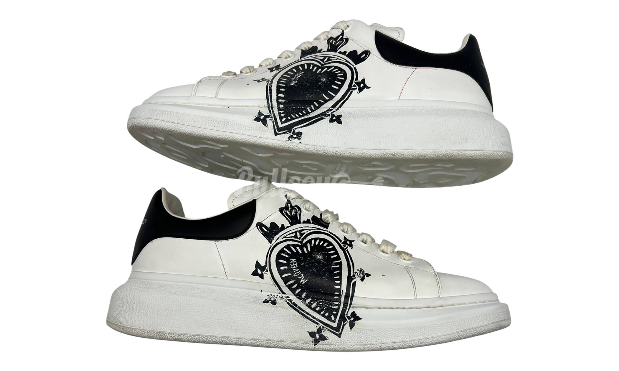 Alexander Mcqueen Oversized Sneaker Heart Logo White/Black (PreOwned)