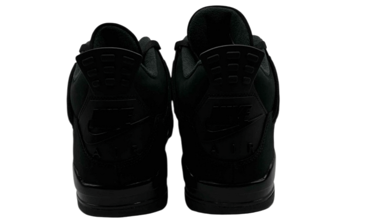 Air Jordan 4 Retro Black Cat (2025) (PreOwned)