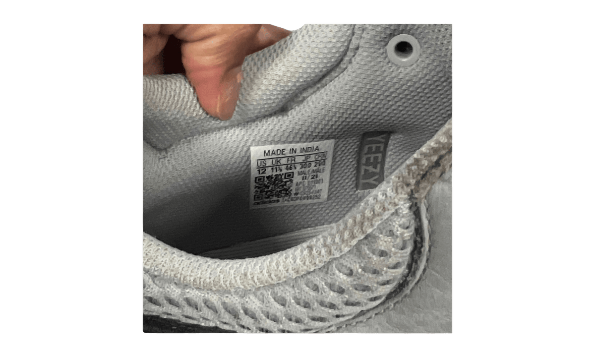 adidas Yeezy Boost 700 Wave Runner (PreOwned)