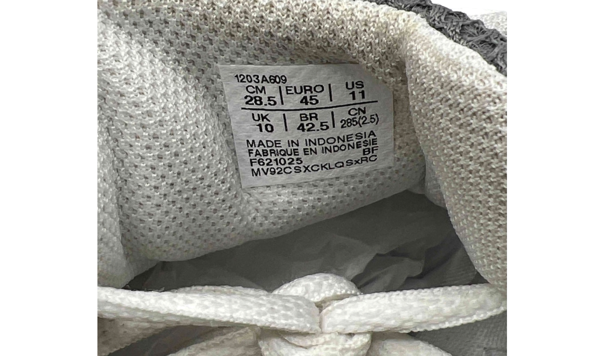 ASICS Gel-1130 White Forest Night (PreOwned)
