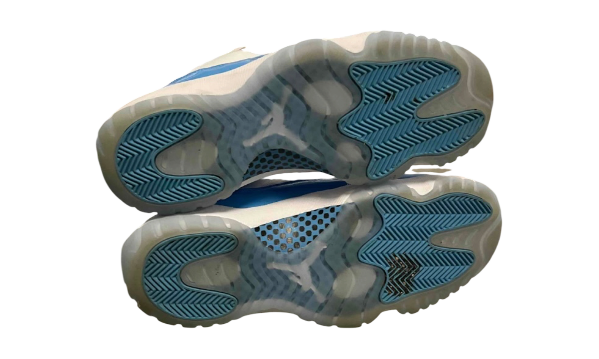 Jordan 11 Retro Low University Blue (2026)(PreOwned)