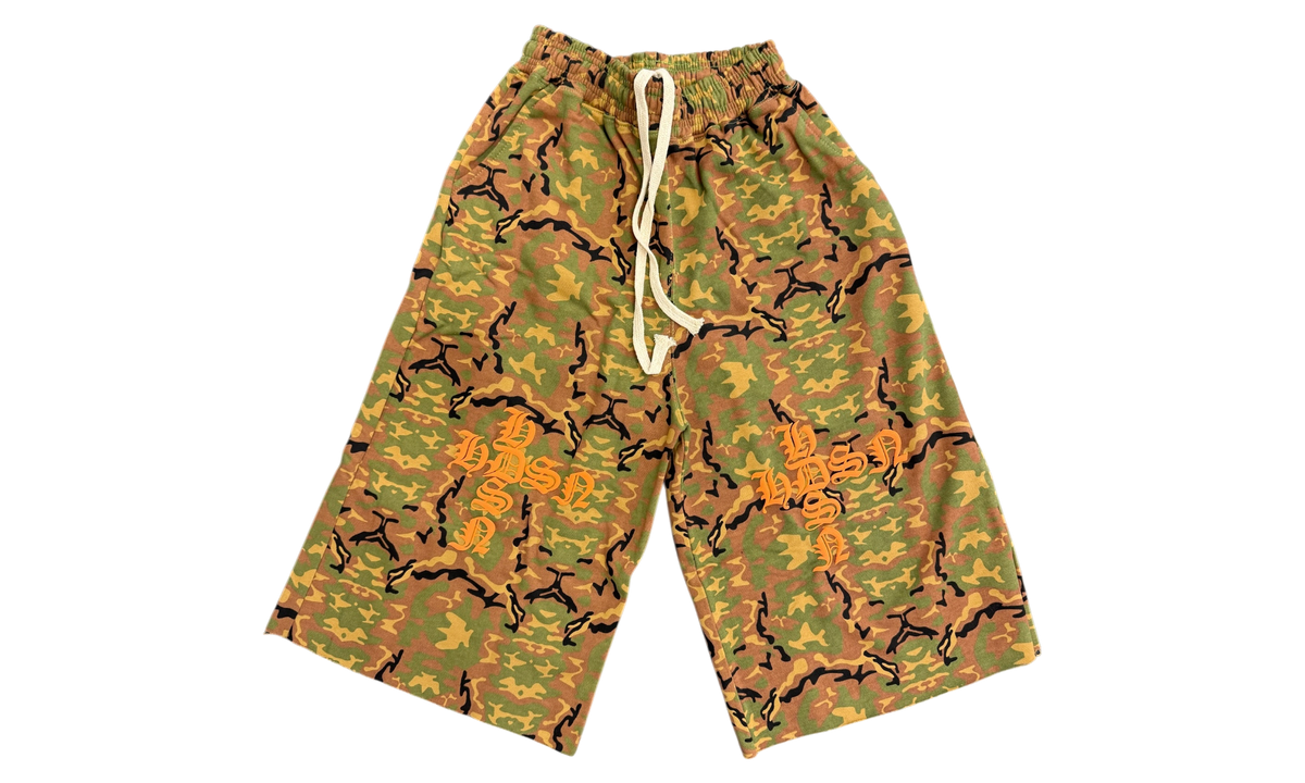 Carpe Vestem Camo & Orange 3/4 Shorts