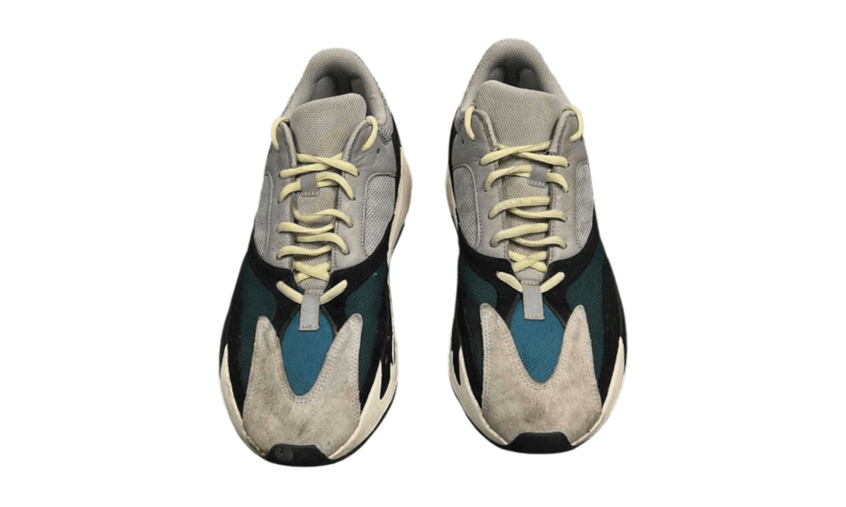 adidas Yeezy Boost 700 Wave Runner (PreOwned)