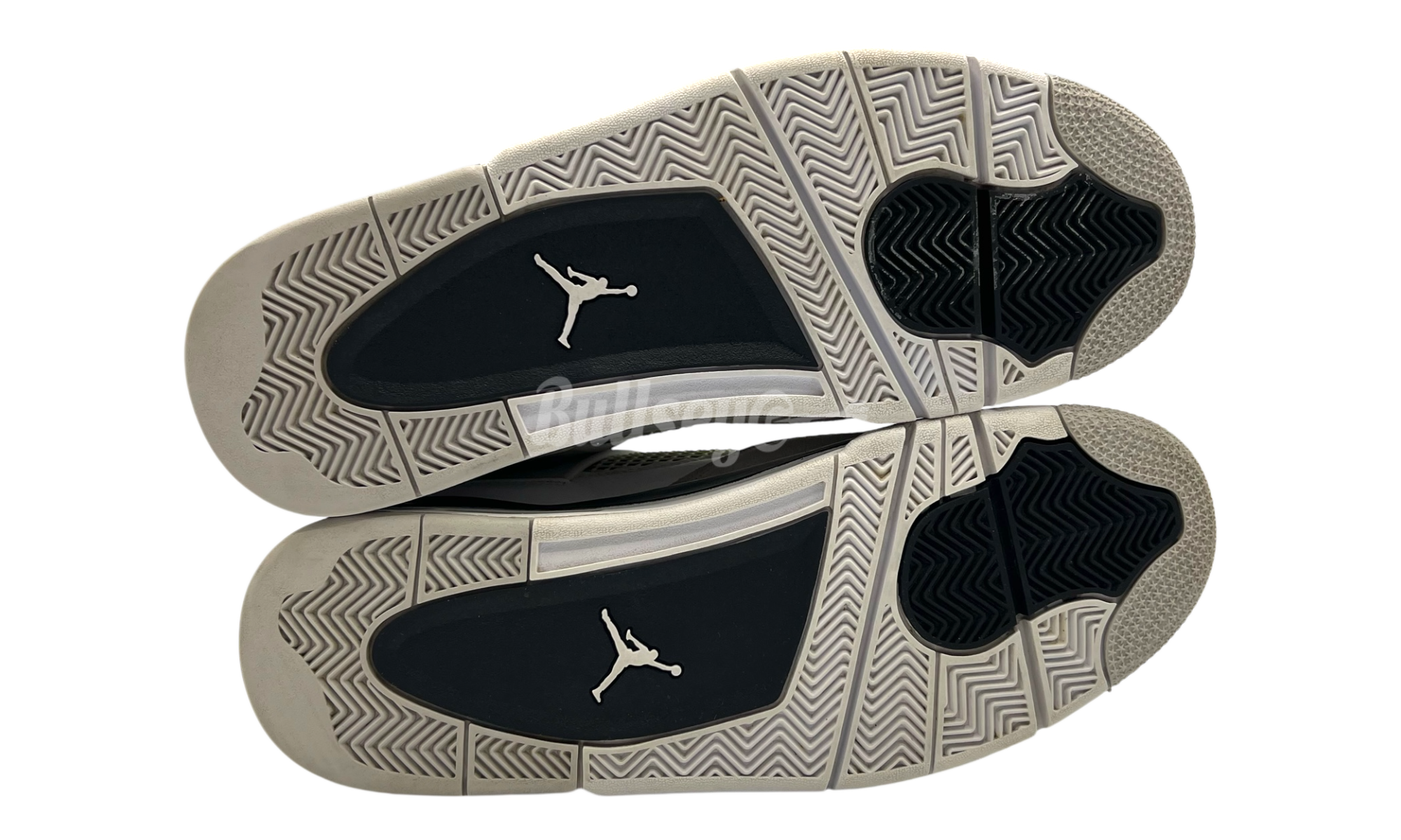 Air Jordan 4 Retro "Military Black" (PreOwned)