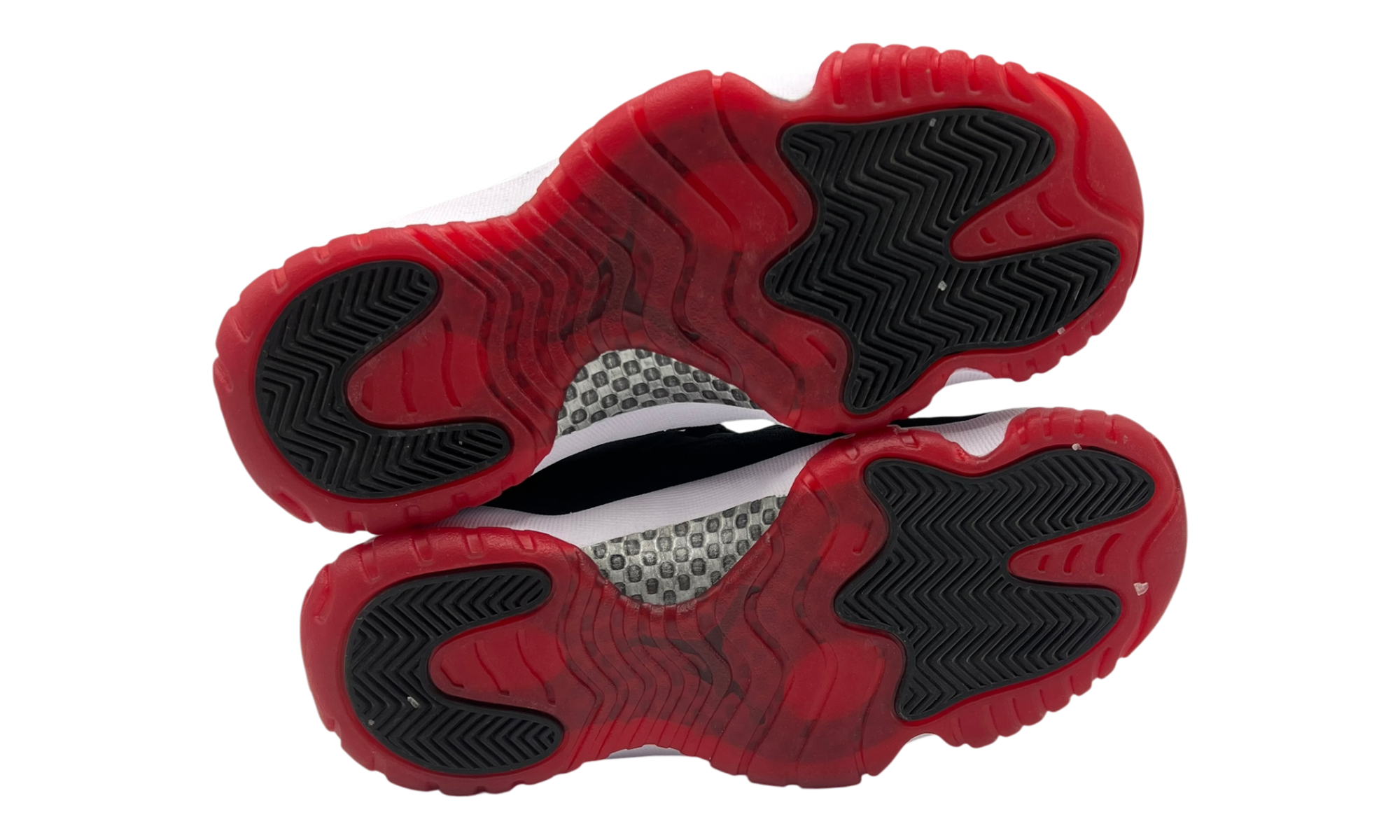Jordan 11 Retro Bred Velvet (Women's) (PreOwned)