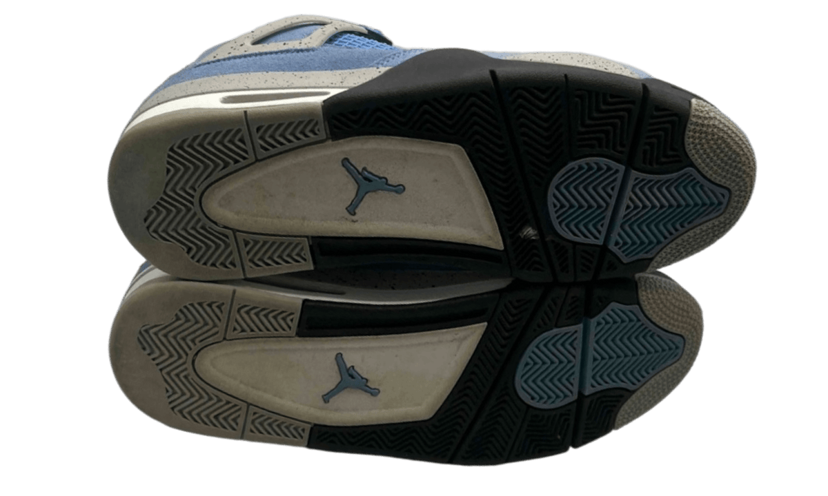 Air Jordan 4 Retro "University Blue" (PreOwned)