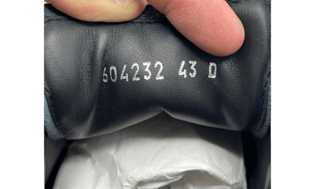 Alexander Mcqueen Clear Sole Black Oversized Sneaker (Preowned)