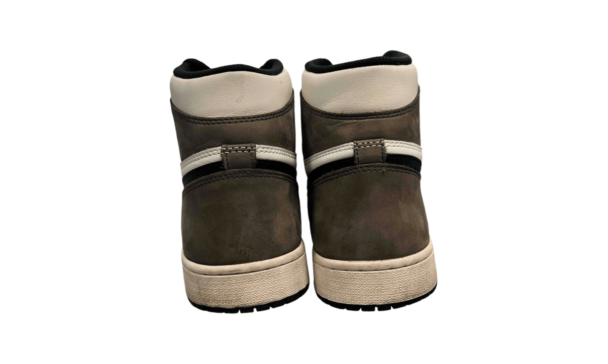 Air Jordan 1 Retro "Mocha" (PreOwned)
