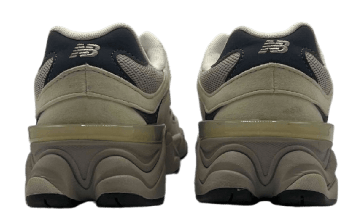 New Balance 9060 Moonrock Linen (GS) (PreOwned)