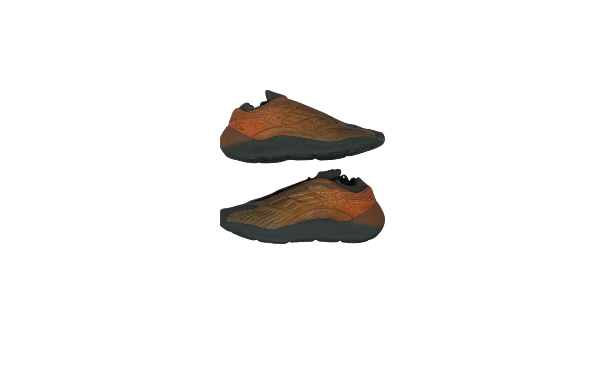 adidas Yeezy 700 V3 Copper Fade (PreOwned)