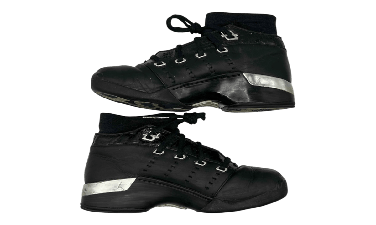 Jordan 17 OG Low Black Chrome (PreOwned)