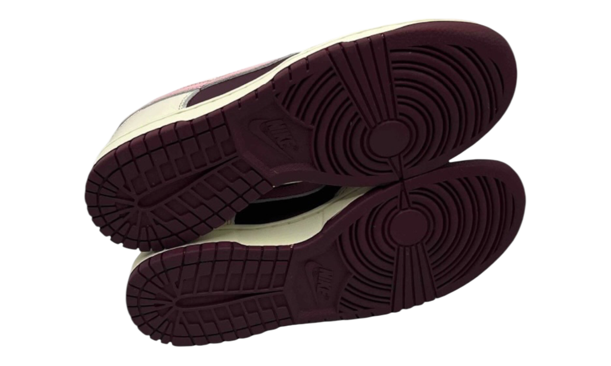 Nike Dunk Low Retro PRM Valentine's Day (2023) (PreOwned)