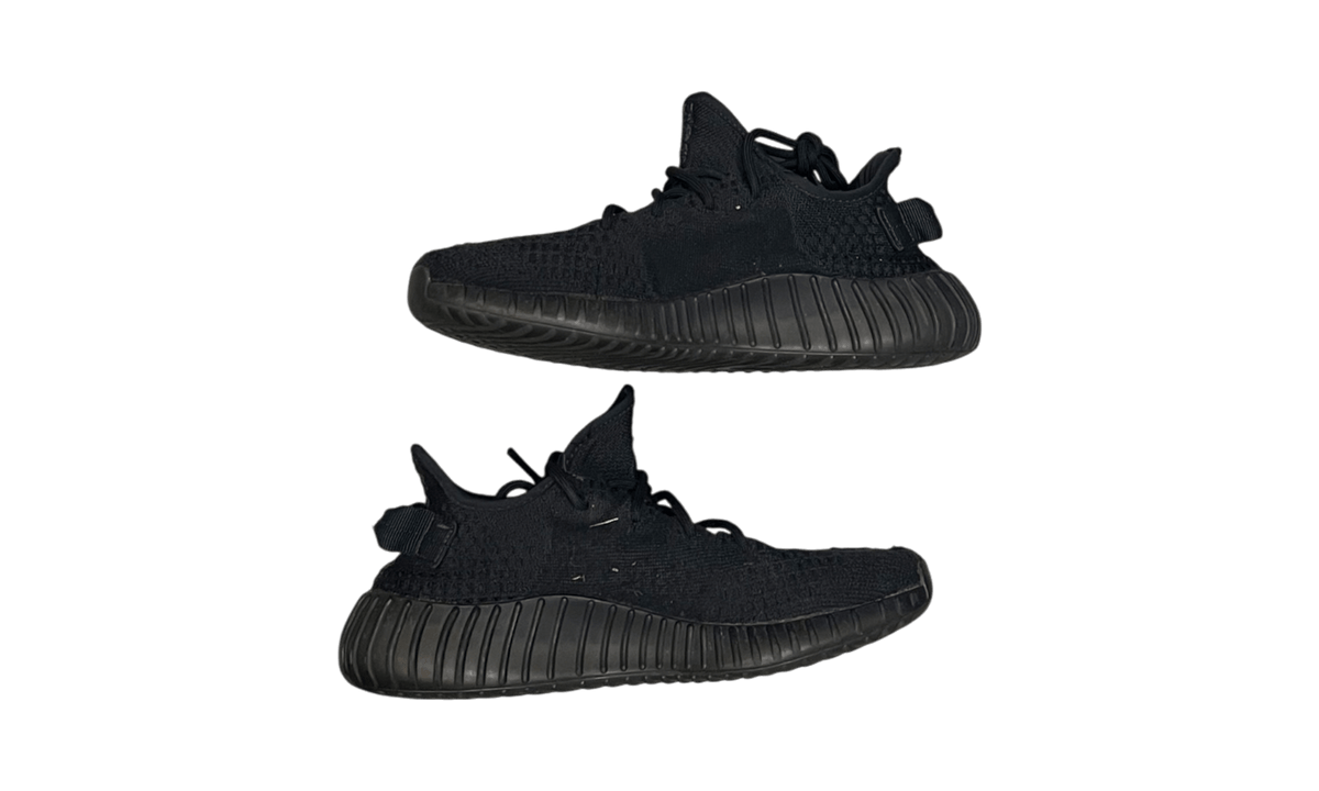 Adidas Yeezy Boost 350 V2 "Onyx" (PreOwned)