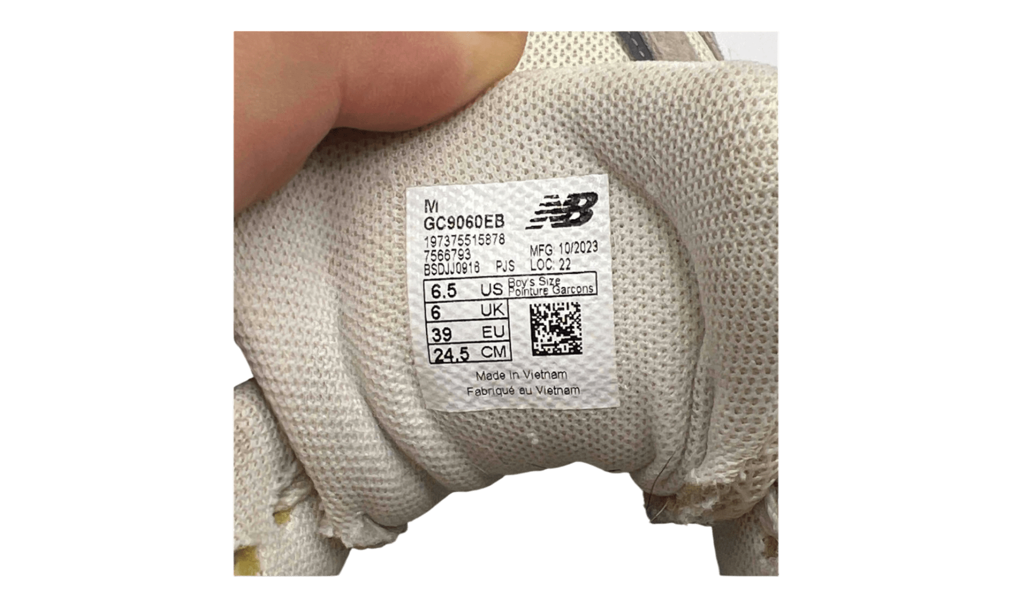 New Balance 9060 Moonrock Linen (GS) (PreOwned) (No Box)