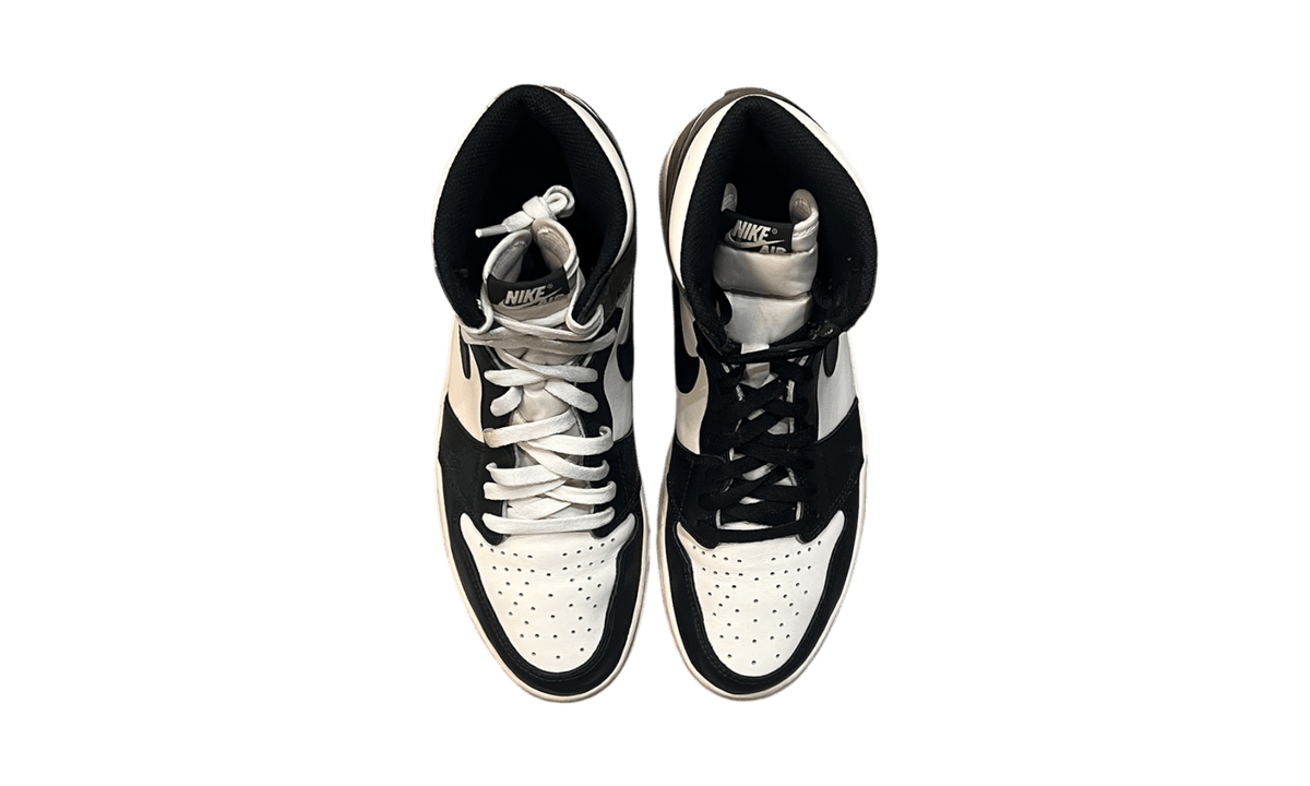 Air Jordan 1 Retro "Mocha" (PreOwned)