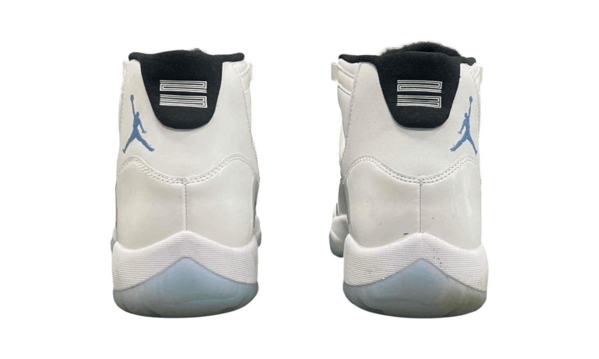 Air Jordan 11 Retro "Legend Blue" (2024) (PreOwned)