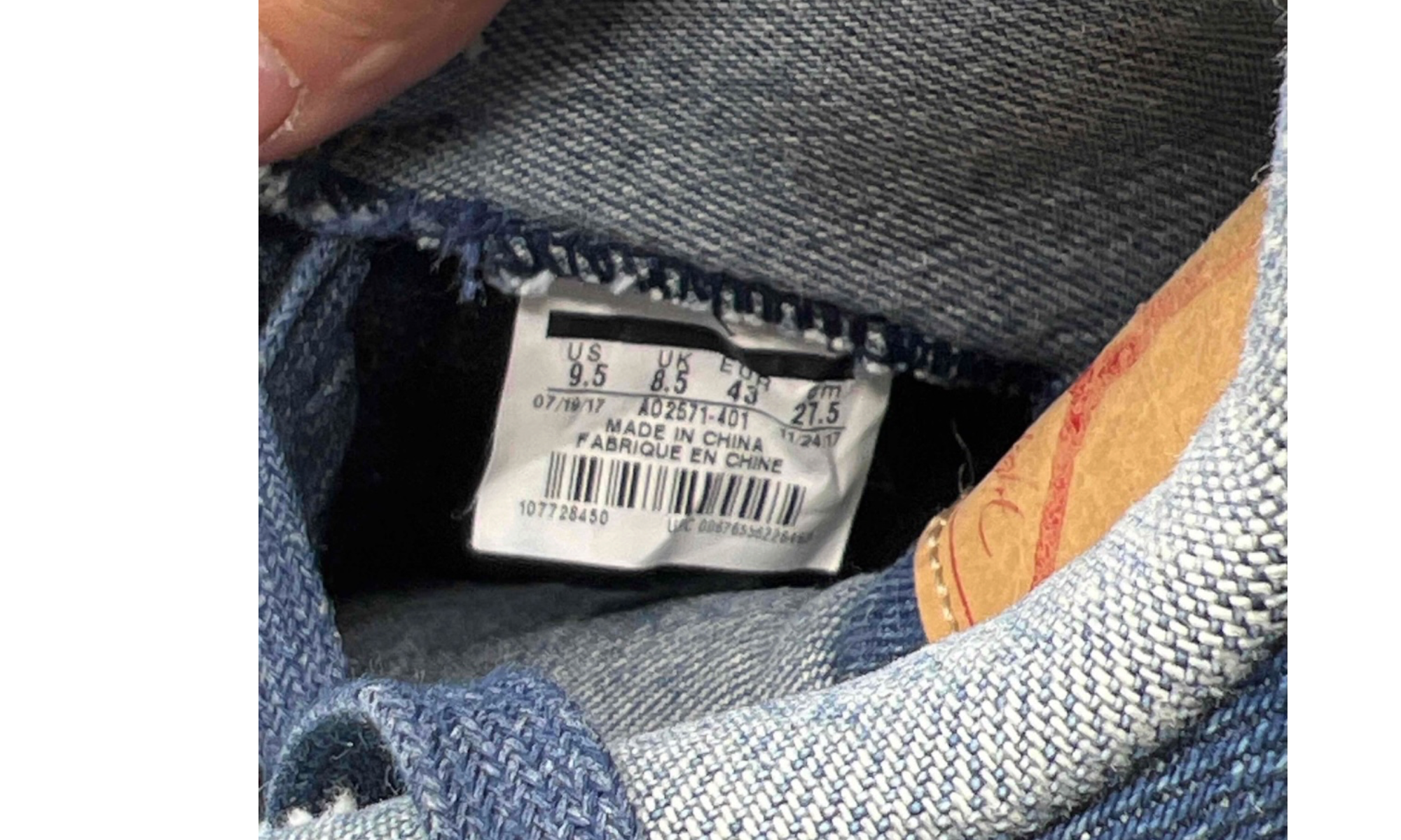 Jordan 4 Retro Levi's Denim (Blank Tag) (PreOwned)
