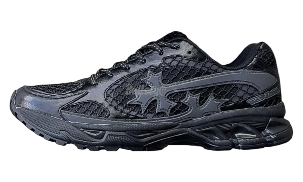 Bravest Studios Kross Kountry Runner "Triple Black"