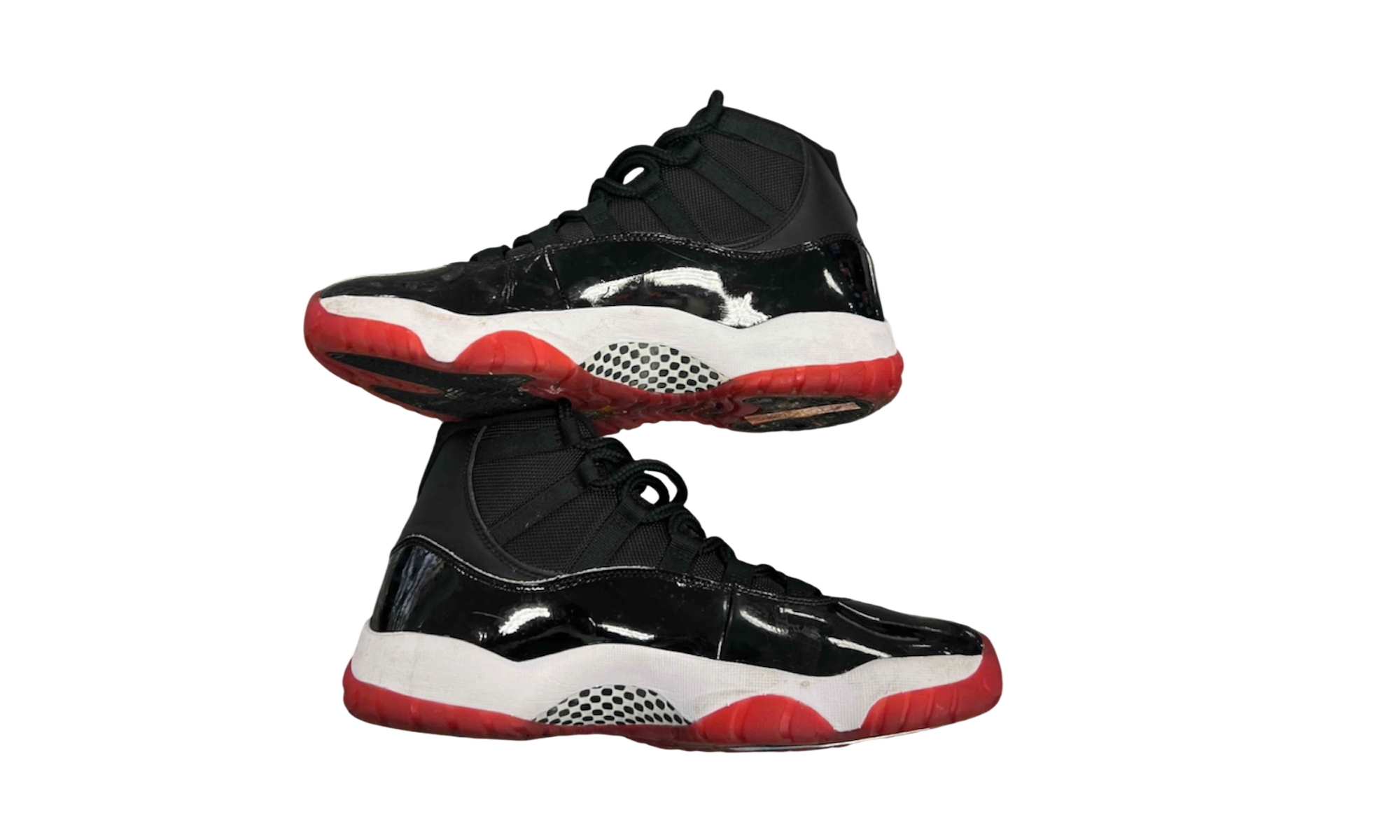 Air Jordan 11 Retro "Bred" (2019) (PreOwned)(No box)